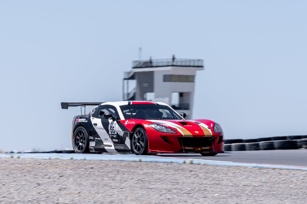 Brian Reynolds in his Ginetta GT4 race car at Spring Mountain